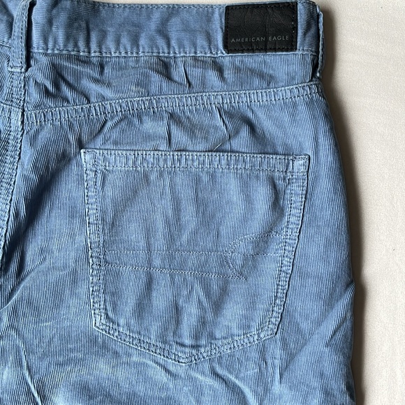 American Eagle women’s size 14 x-long powder blue mom jean corduroy pants - Picture 3 of 5